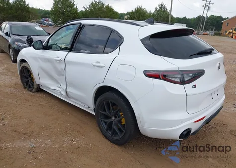 2021 Alfa Romeo Stelvio Ti Sport Awd z USA, uszkodzony, nr VIN ZASPAKBNXM7D15750